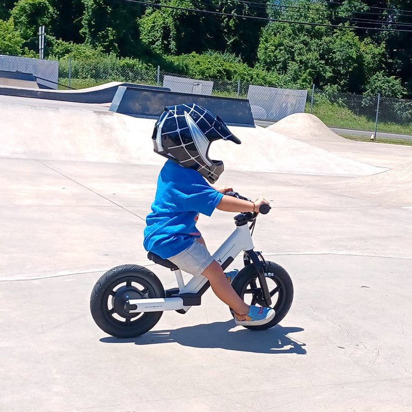 Street boy balance clearance bike